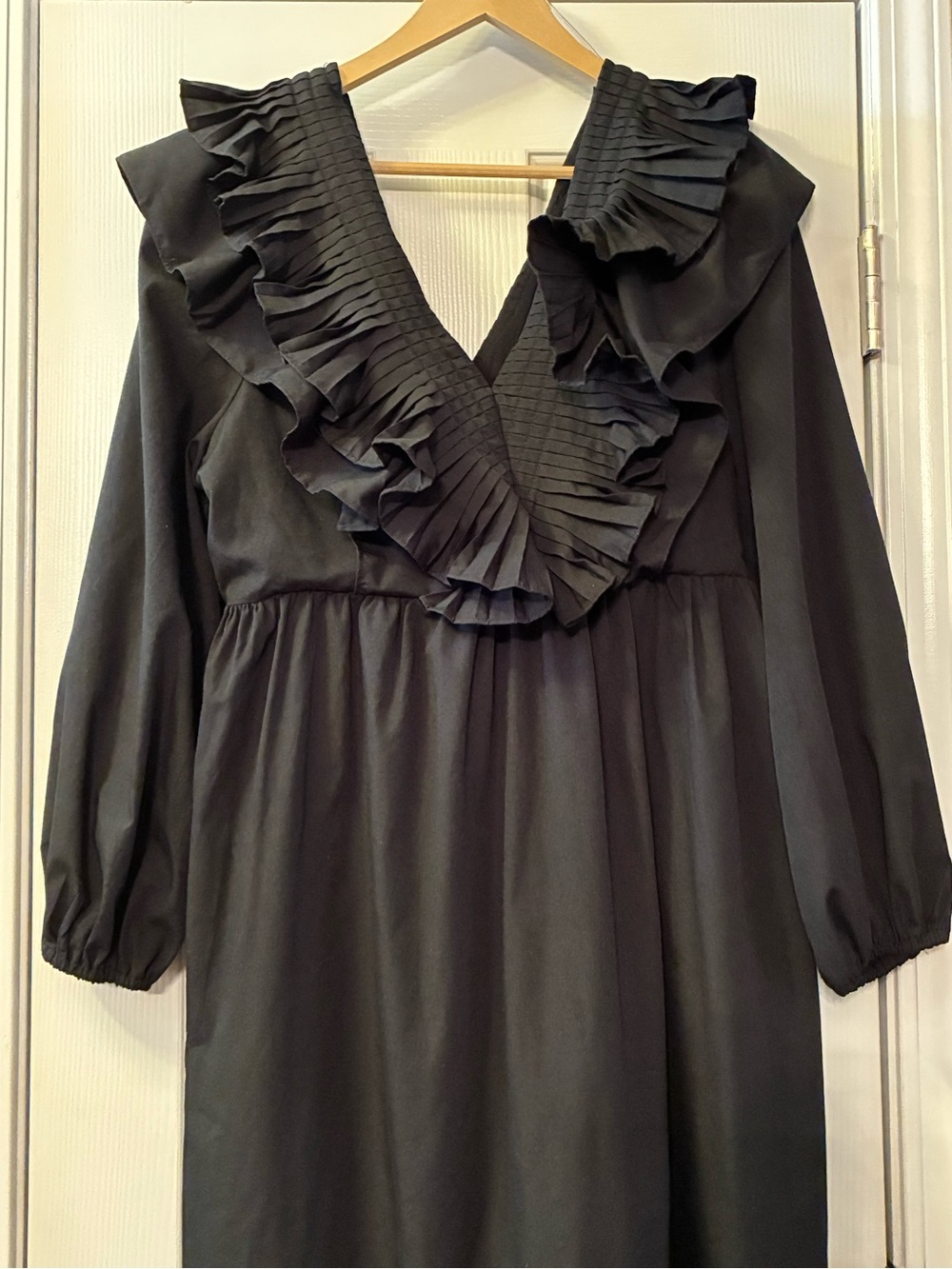 Black Ruffled V-Neck Maxi Dress. Medium